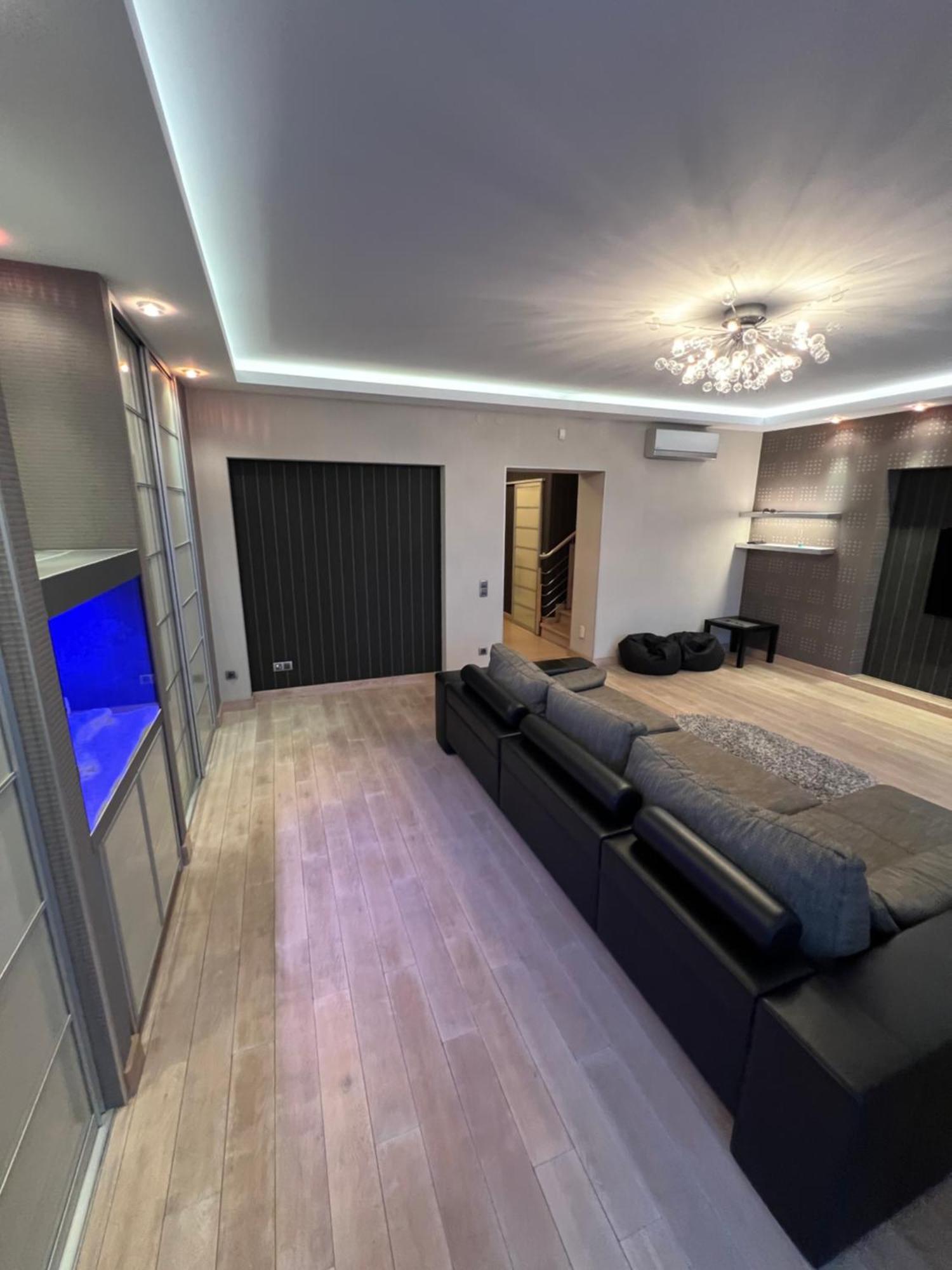 Apartment On Arkhipenka With Panorama View Львов Экстерьер фото
