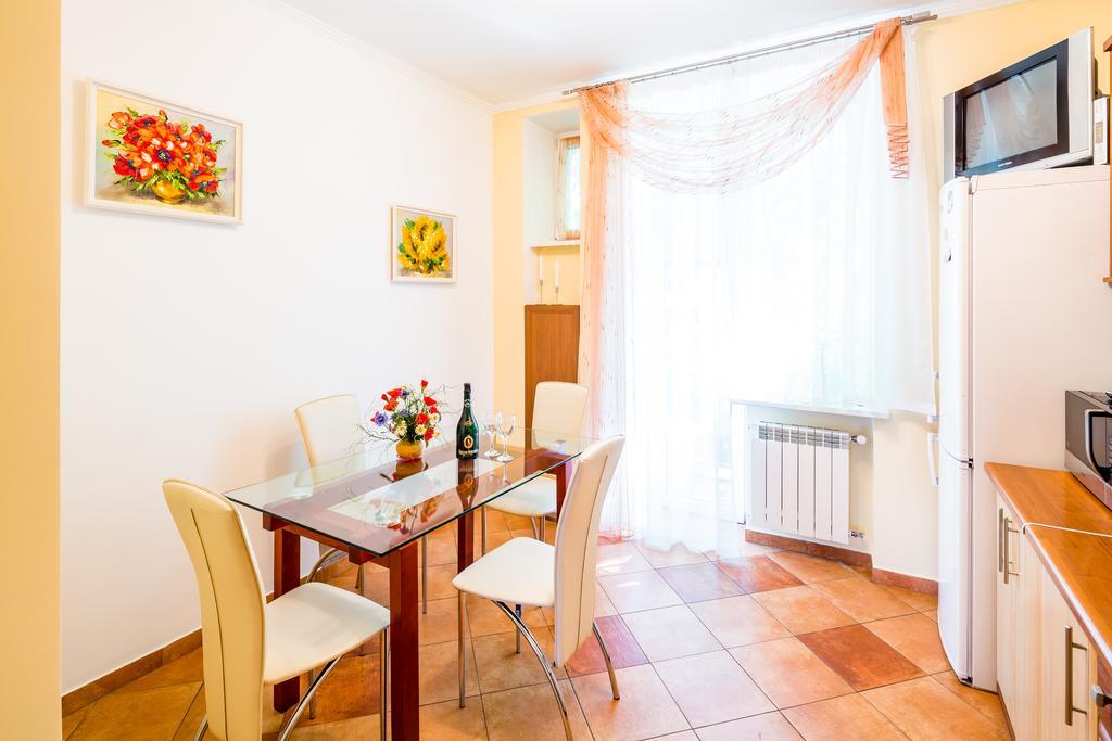 Apartment On Arkhipenka With Panorama View Львов Экстерьер фото