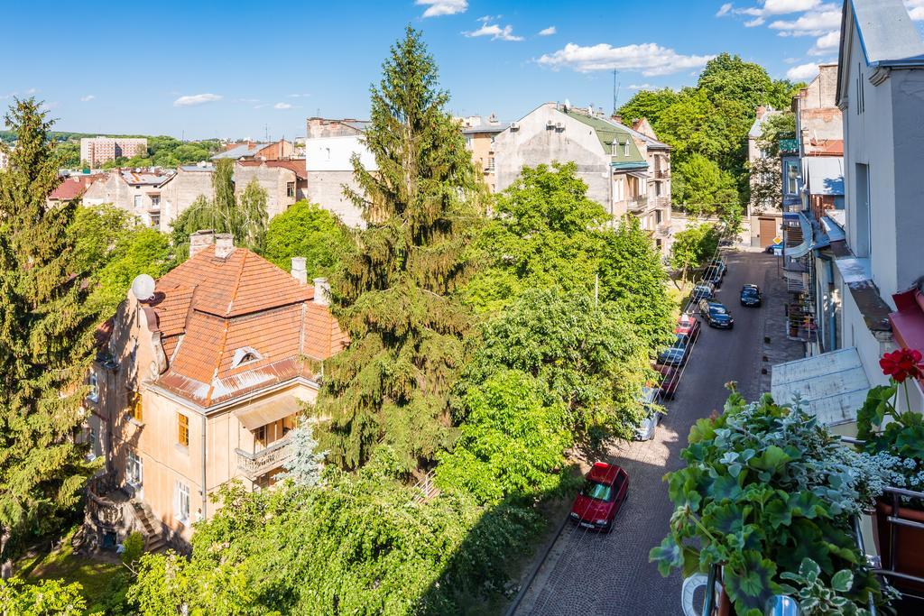 Apartment On Arkhipenka With Panorama View Львов Экстерьер фото
