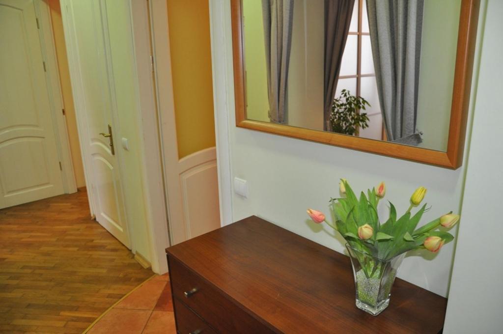 Apartment On Arkhipenka With Panorama View Львов Номер фото